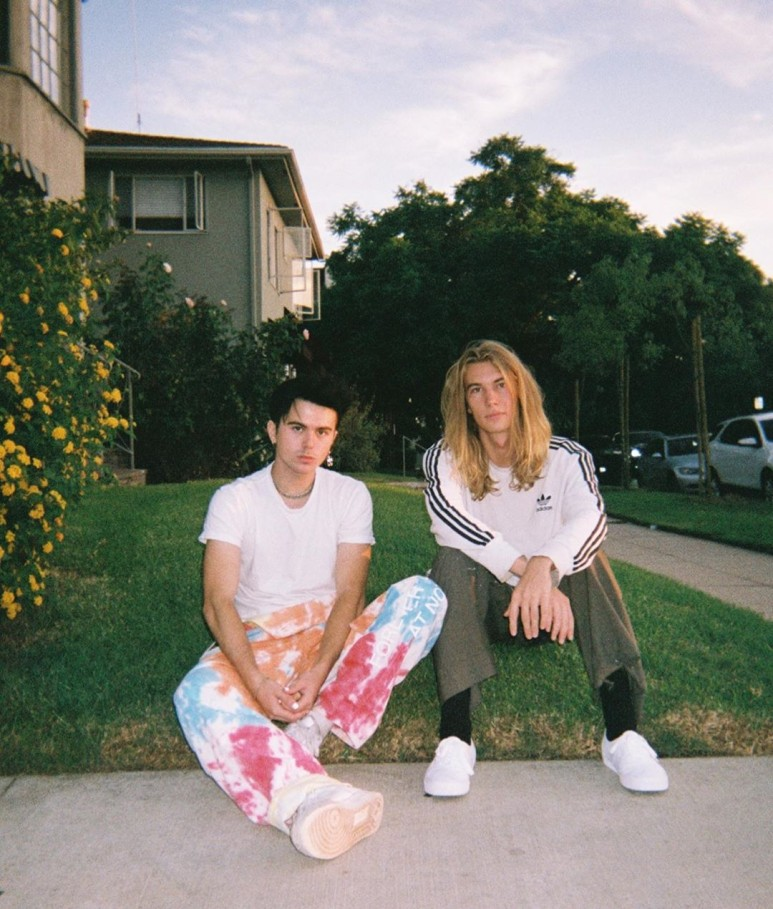 음색 좋고 스타일 힙한 X Lovers | 인스티즈