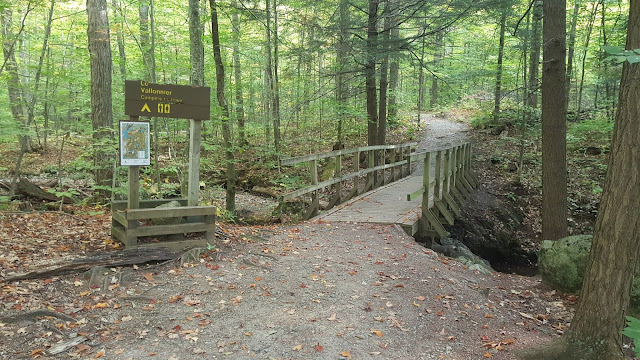 Camping rustique sur le Sentier Le Pékan
