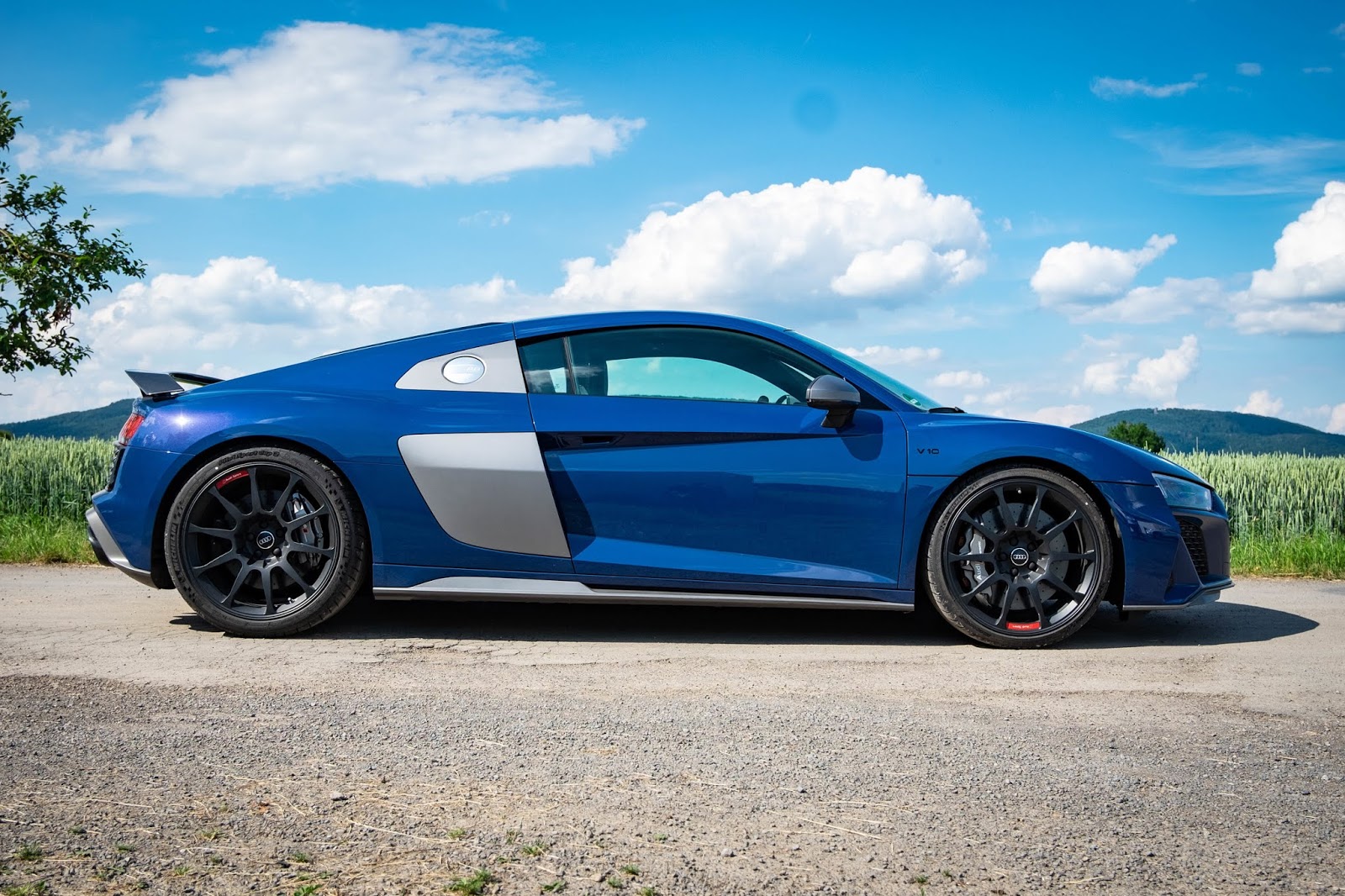 Audi r8 2020 Blue