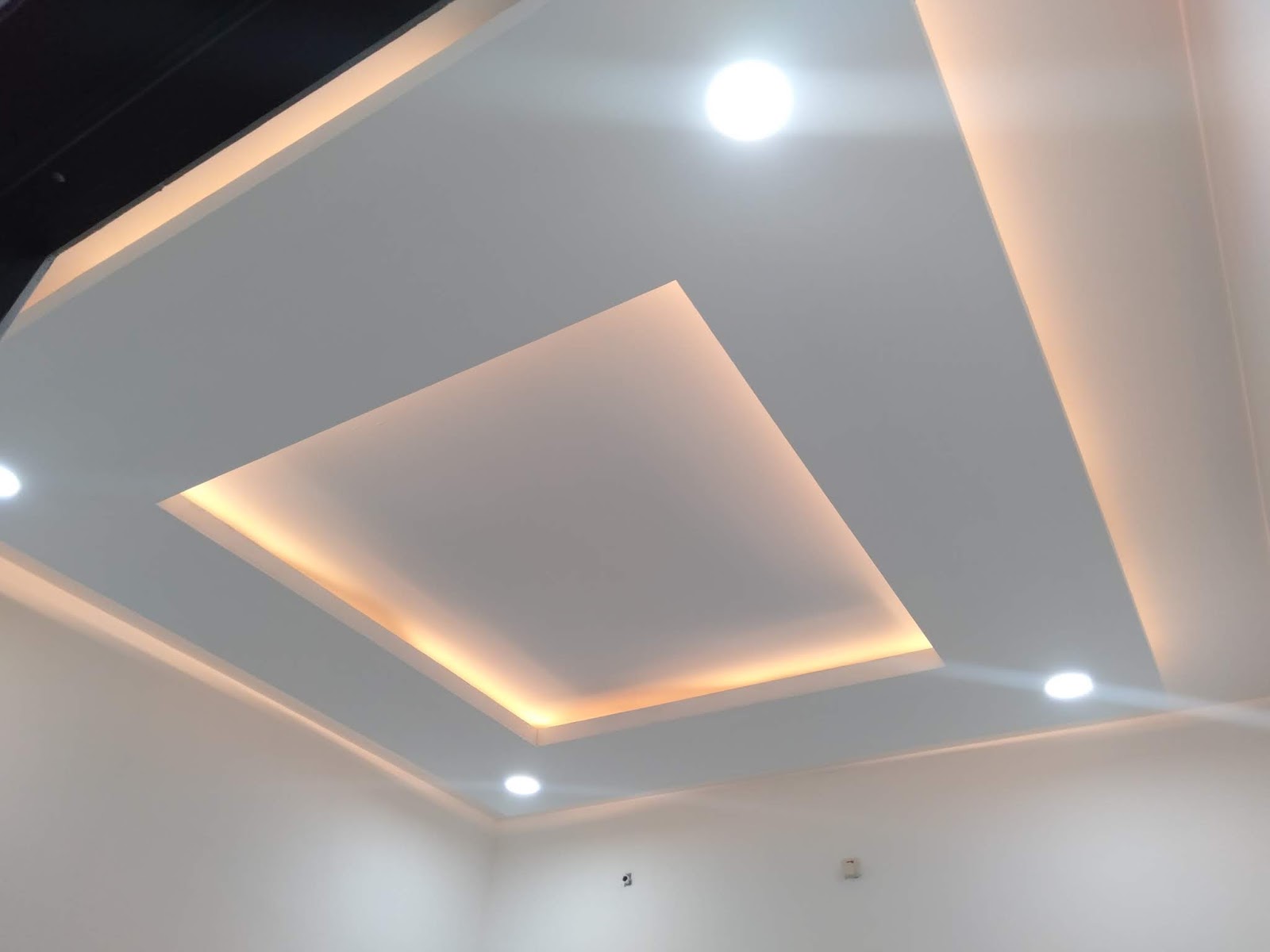 Harga Borongan Tukang Pasang Plafon Gypsum Partisi Dan List