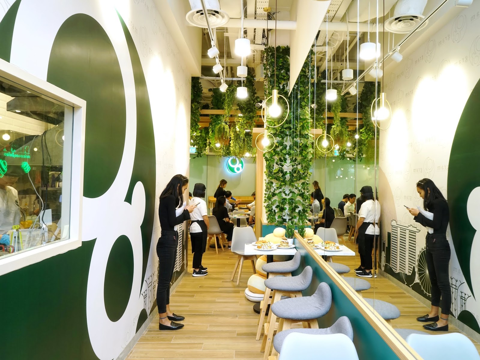 PinkyPiggu Gram Cafe & Pancakes Singapore Vivocity The Fluffiest