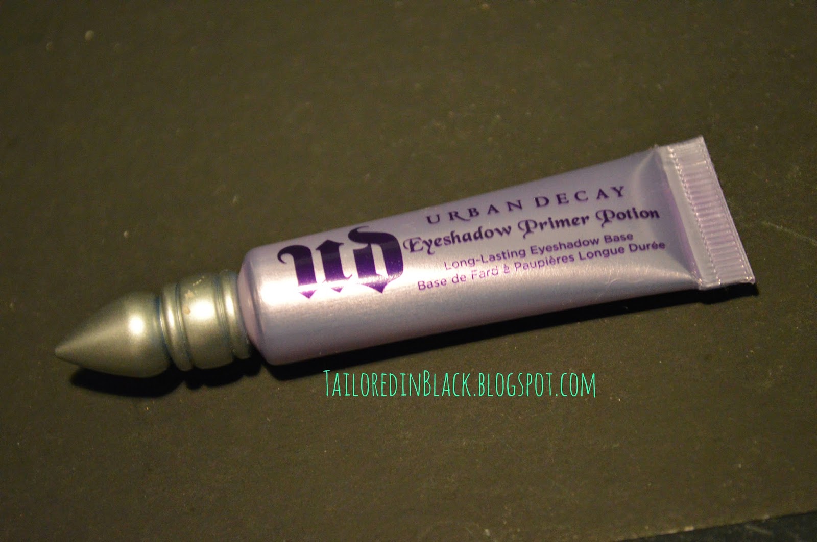 TΛILORED IN BLΛCK Urban Decay Primer Potion Review