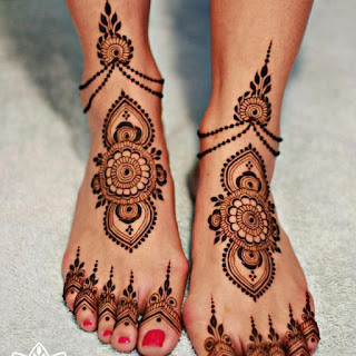 24+ Latest Mehndi Designs For Legs 2023