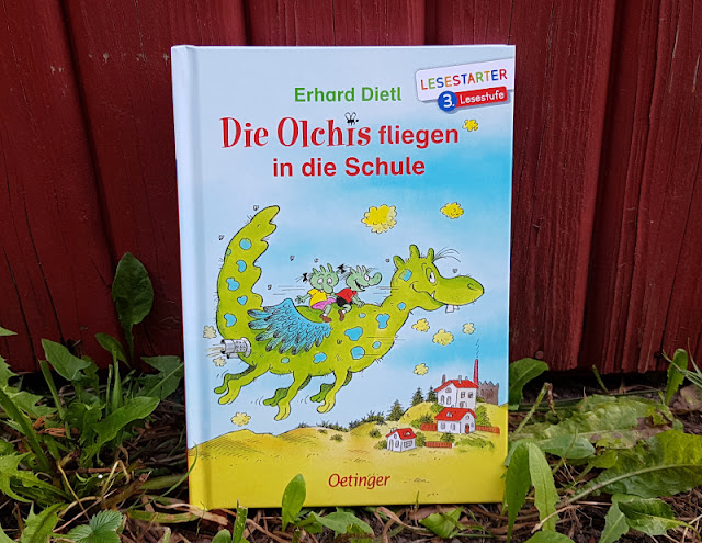 23 spannende Fakten rund um die Olchis und neue Olchi-Bücher zum 30. Geburtstag. "Die Olchis fliegen in die Schule" erscheint in der Lesestarter-Reihe für Leseanfänger.