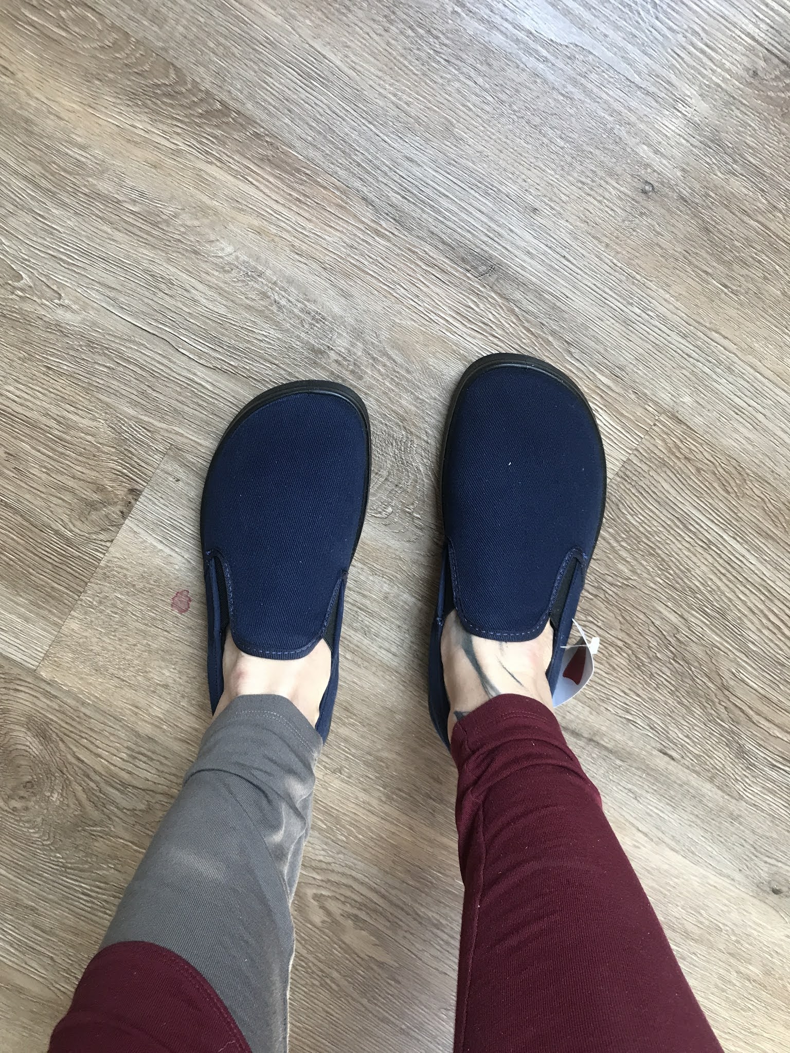 anatomic slip on