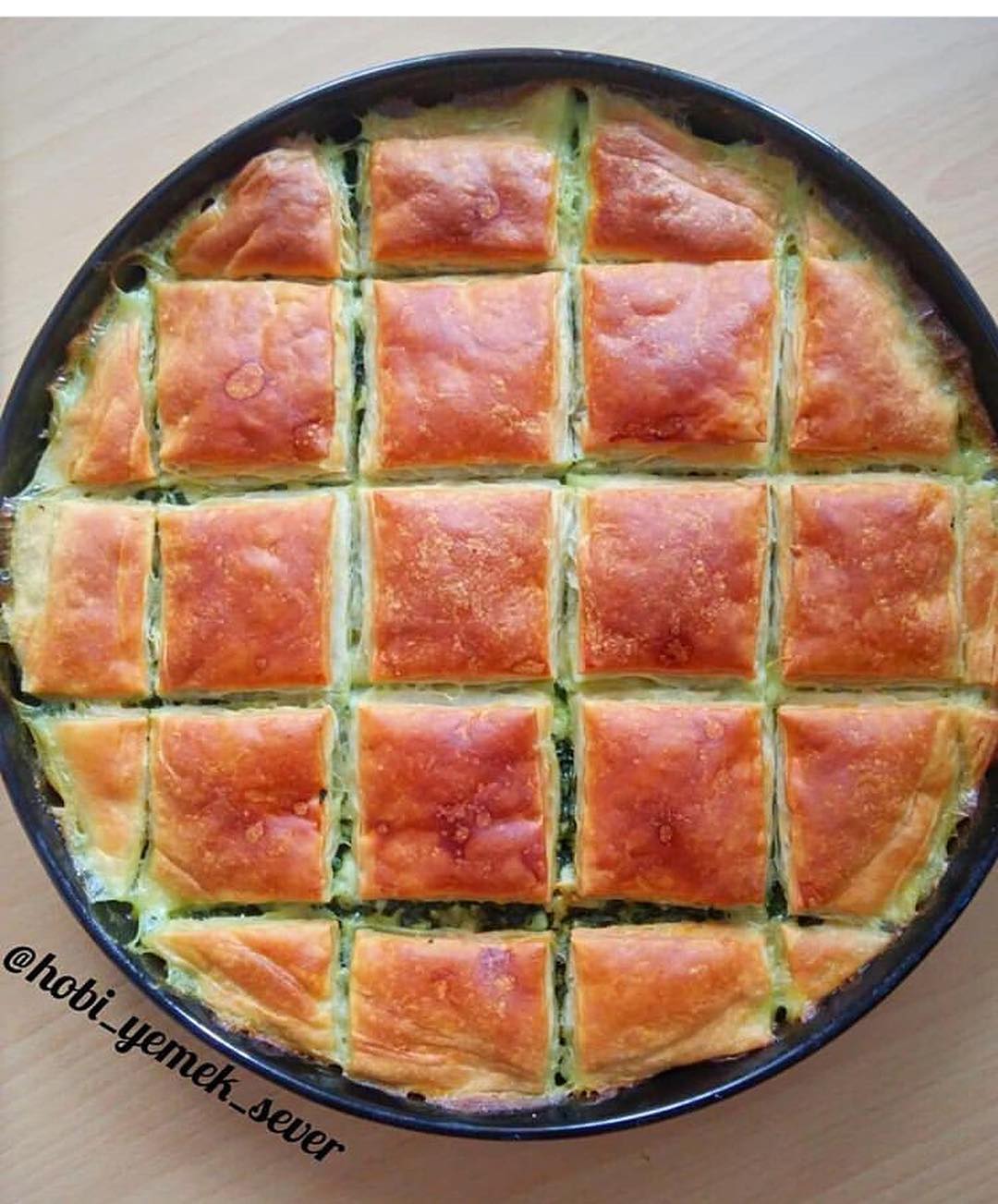Nişastalı Ispanaklı Açma Börek Pratik Tarifim