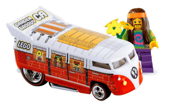Tiles Studs: Custom Wheels Drag and LEGO Minifigure in the same box!