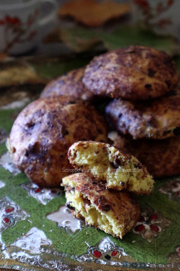 Biscotti alla zucca e gocce di cioccolato