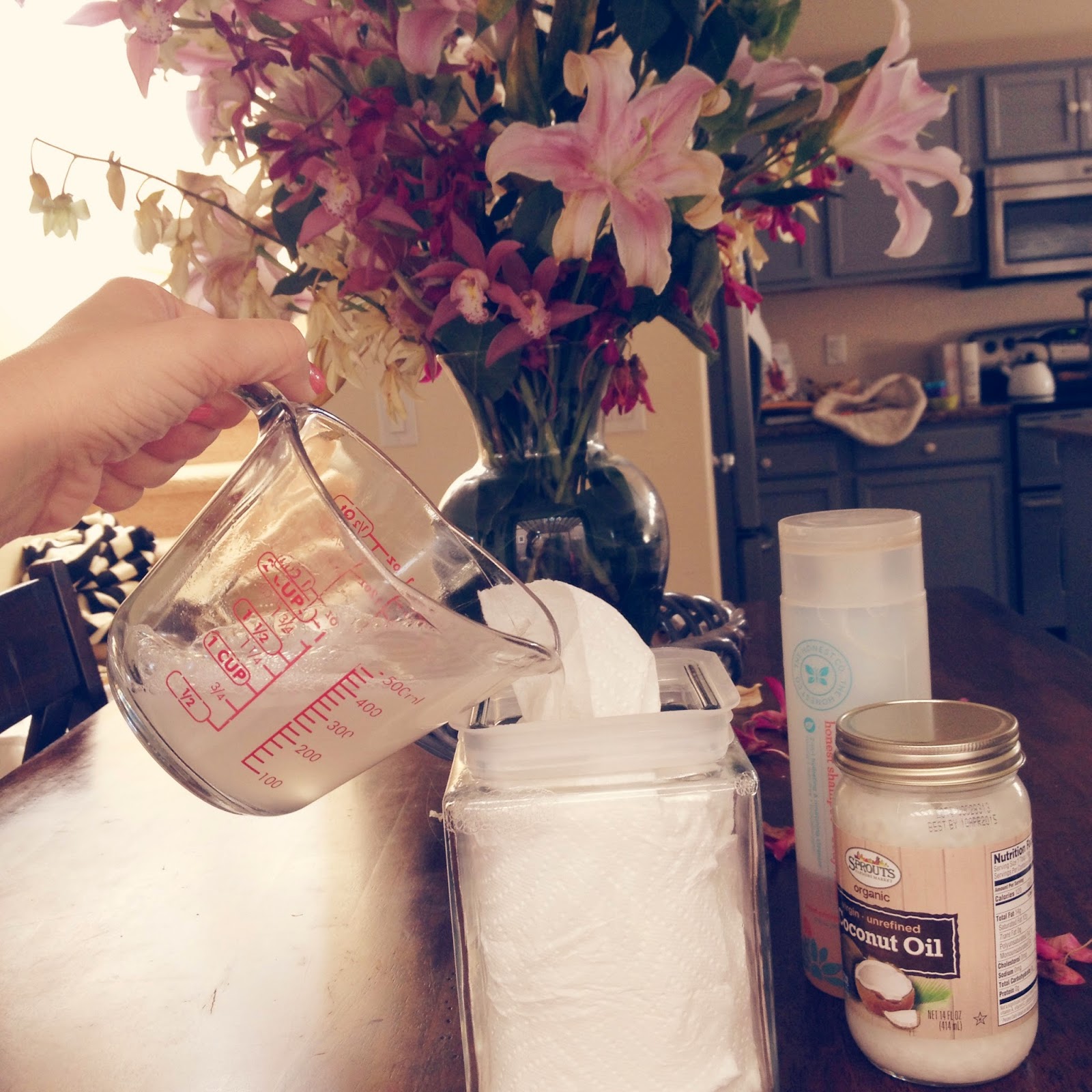 The Johnston's {diy disposable baby wipes}