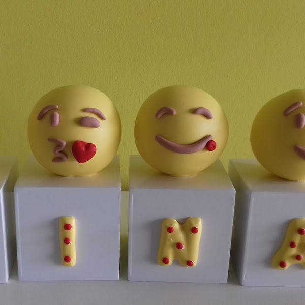 Cubos de Emoticons