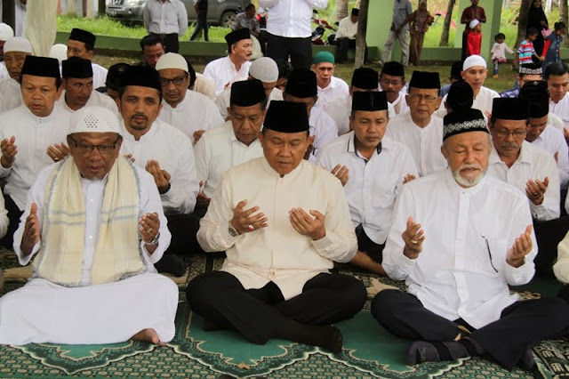 Berdoa dengan Mengangkat Tangan Lalu Mengusapkan Kewajah, Ternyata Tak Ada Anjuran