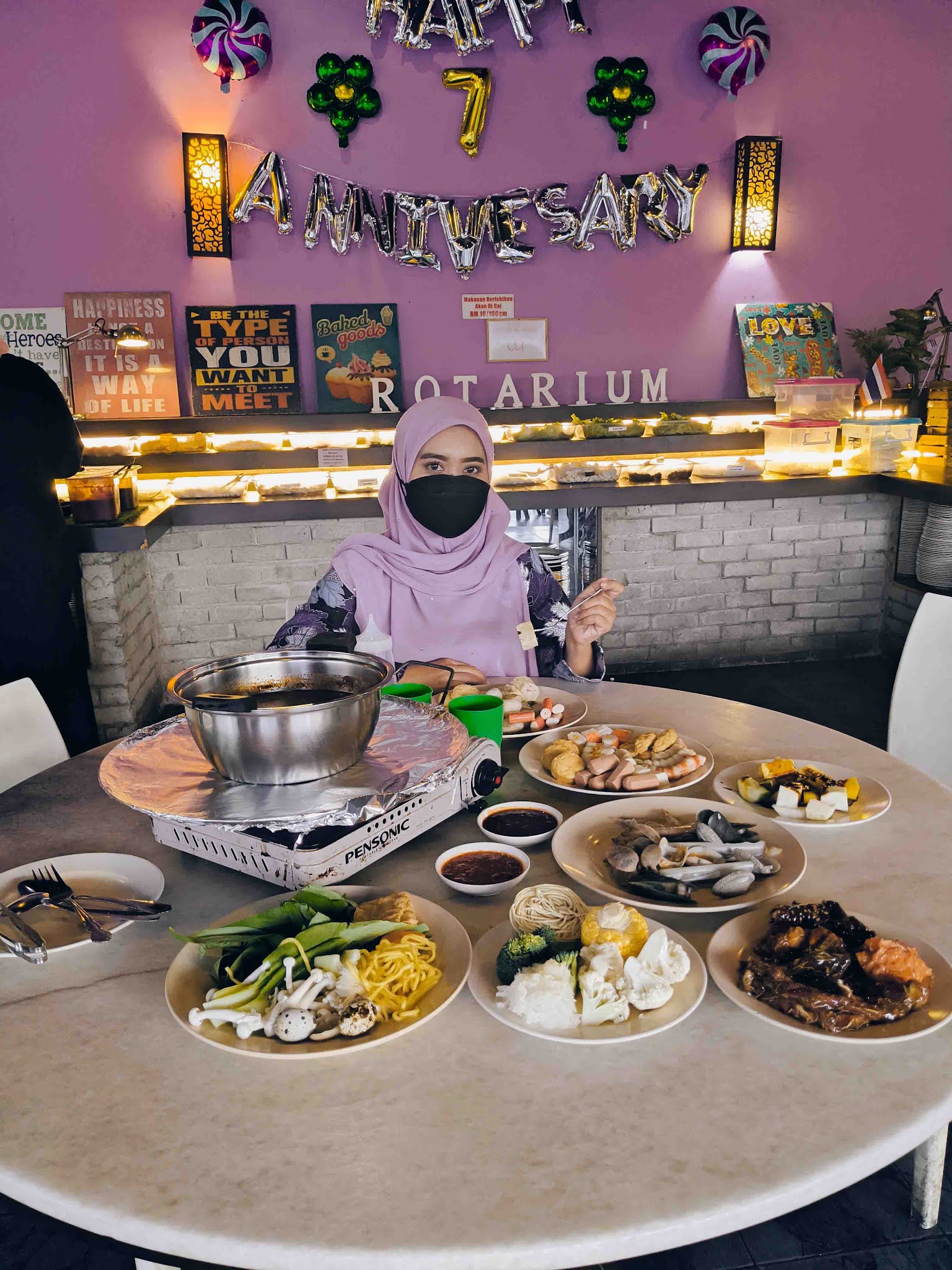 Port Makan Steamboat di Rotarium Buffet Steamboat dan Grill Temerloh