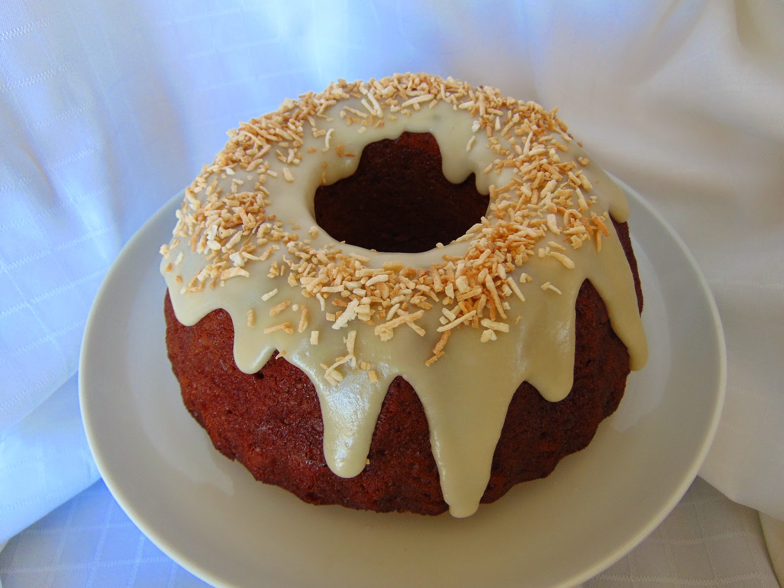 Tomato Soup Cake Easy, Vegan and Super Moist!