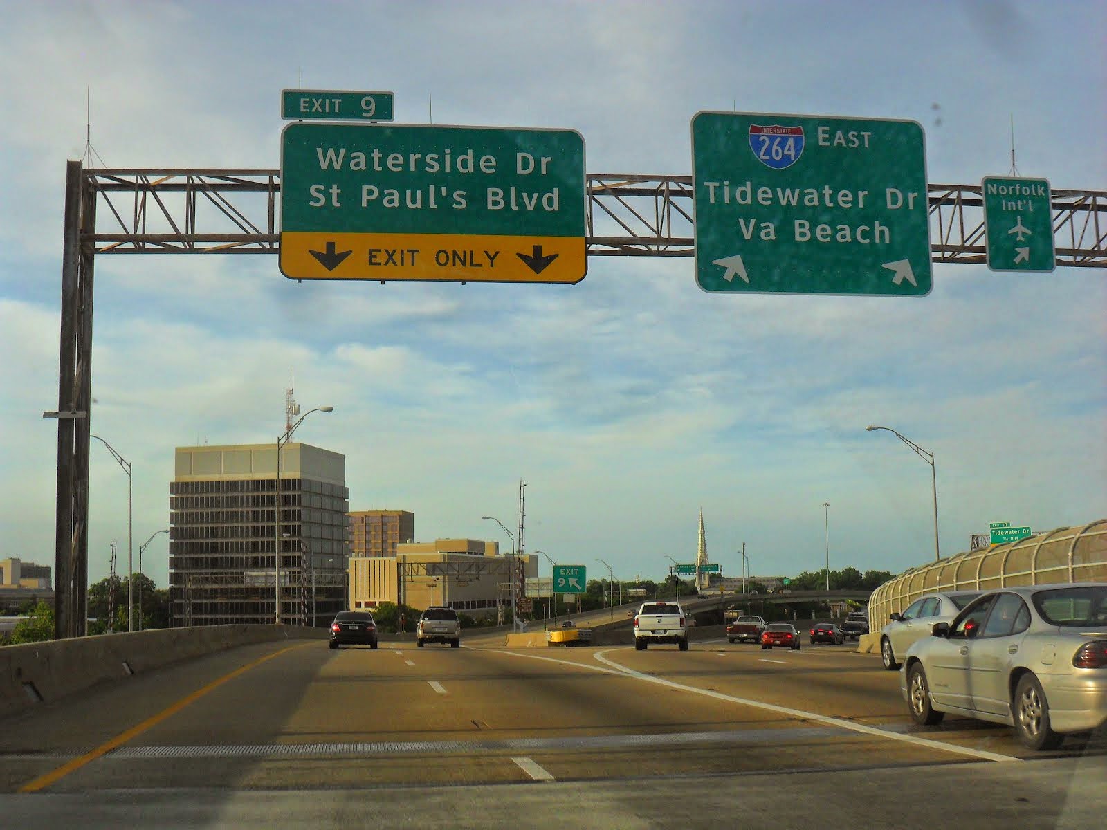 Luke's Signs I264/Downtown Tunnel Portsmouth & Norfolk, VA