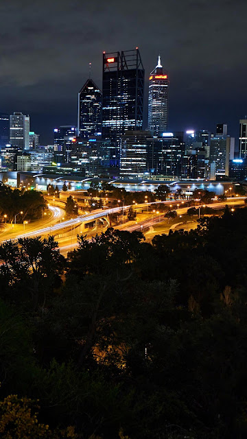 Wallpaper Metropolis, Twilight, City Landscape