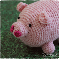 http://www.blog.oomanoot.com/this-little-piggy-crochet-amigurumi/?utm_source=directory&utm_medium=totally&utm_campaign=this-little-piggy-crochet-amigurumi