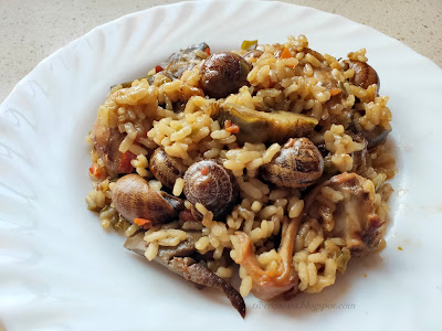 ~ Arroz con conejo, caracoles y alcachofas ~