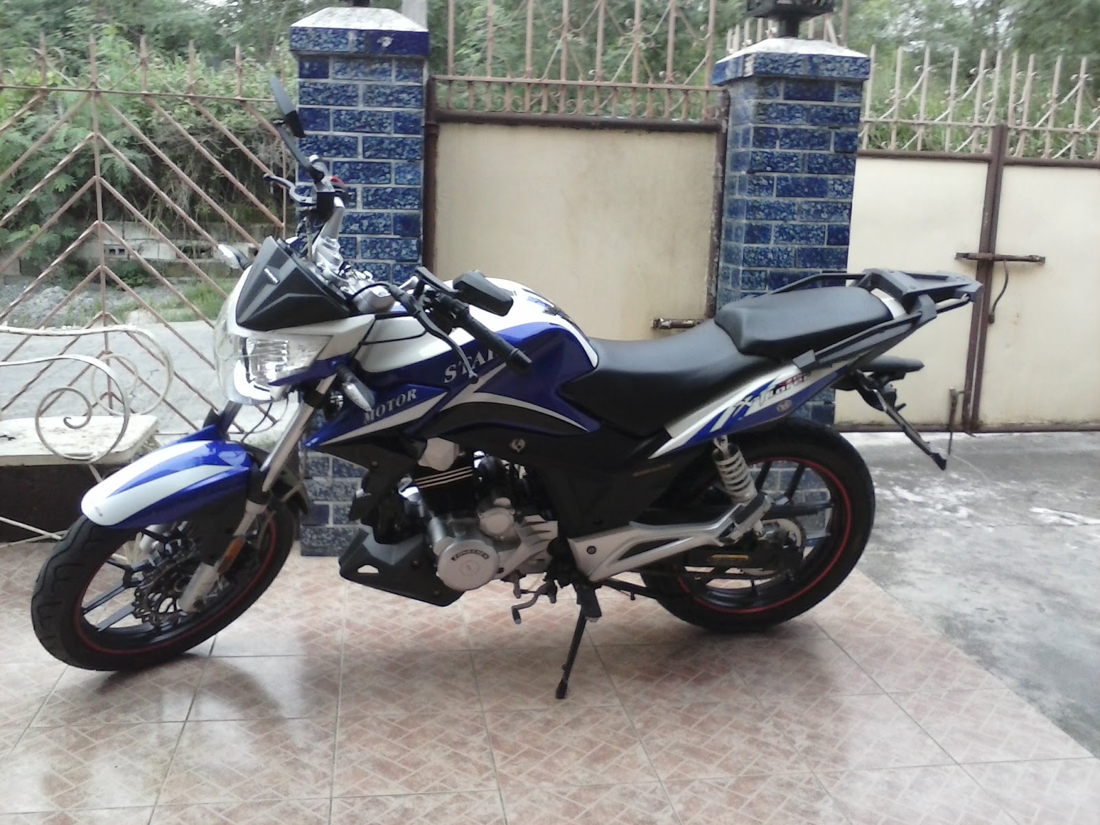 Zongshen Zone Motorcycle review ( Xplorer Z150 ) ROBORAT Gadgetfreaks