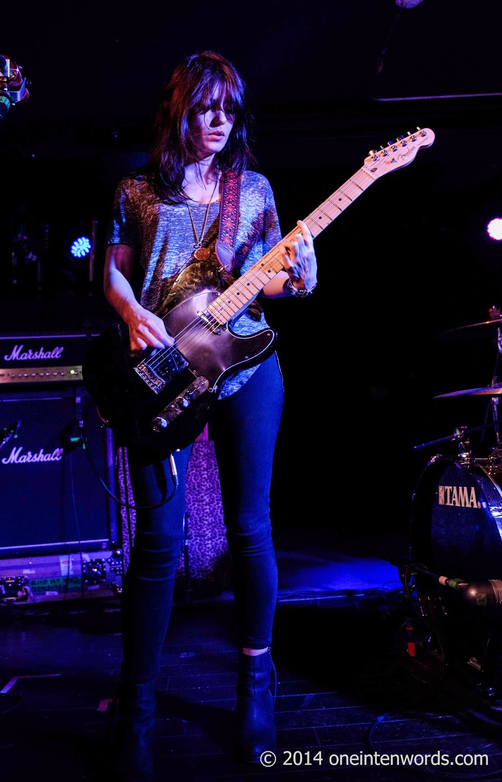 one in ten words Blood Red Shoes stop in Canada and rock