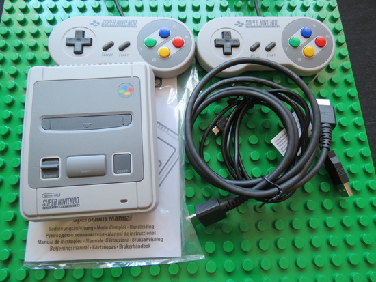  Nintendo Classic Mini SNES Retro Games Console  Video & Photo Gallery: Unboxing Nintendo Classic Mini SNES Retro Games Console