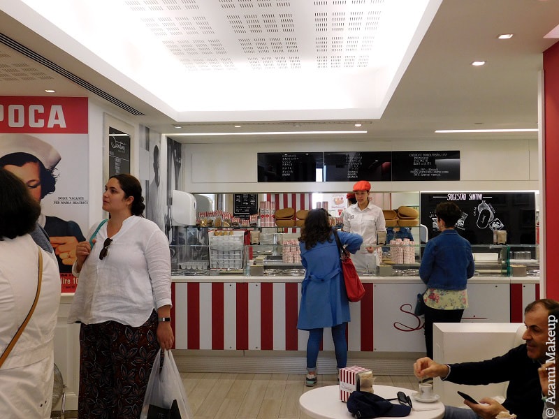 Santini's Ice Cream Lisbon Porto Review - Avis - Meilleure Glace Lisbon - Best Ice Cream - Best Chocolate Cake in the World - Lisboa - Lisbonne - Travel Blogger Santini's Ice Cream Lisbon Porto Review - Avis - Meilleure Glace Lisbon - Best Ice Cream - Best Chocolate Cake in the World - Lisboa - Lisbonne - Travel Blogger