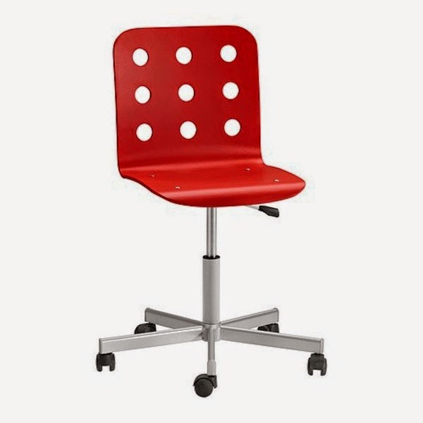 Swivel chair with a modern design for the office