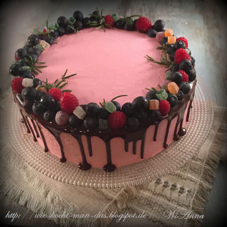 Hier wird mit Liebe gekocht: Torte "Beerentraum" Hier wird mit Liebe gekocht: Torte "Beerentraum"