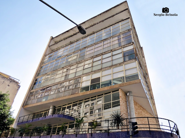 Vista ampla do Edifício Sede do IAB - Instituto de Arquitetos do Brasil SP - Vila Buarque - São Paulo