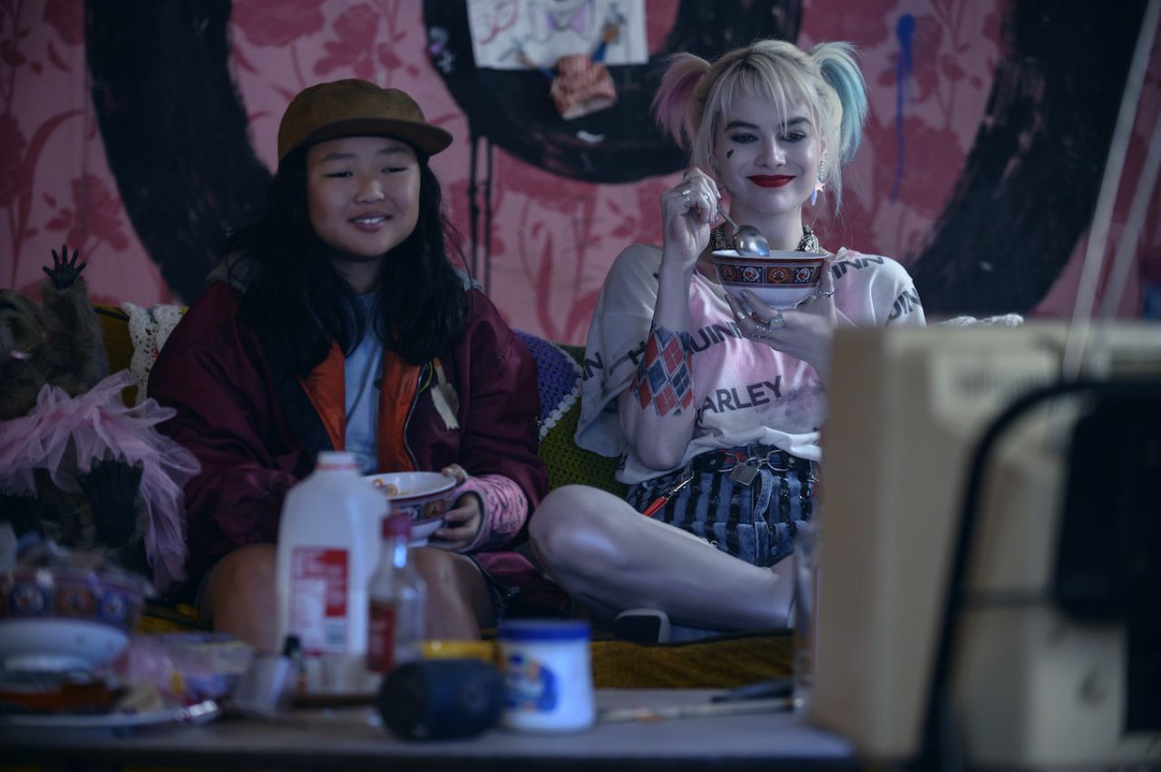 DC COMICS AND ARROWVERSE : Margot Robbie And The “Birds of Prey” Promo