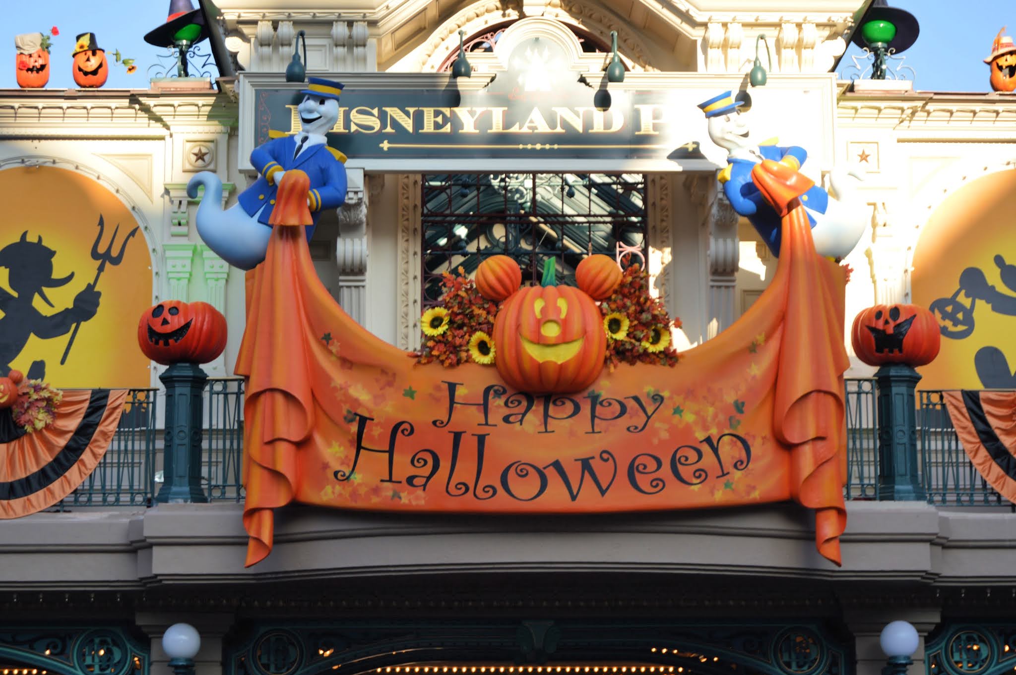 Playdays and Runways Visiting Disneyland Paris During Halloween Season