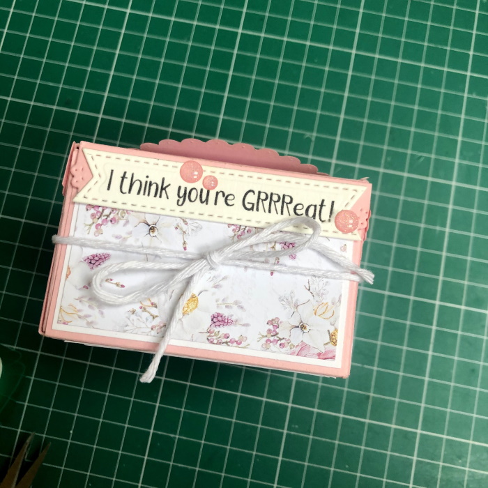 It’s THURSDAY with SANDIEBELLA HOW TO MAKE A “TAKE APART” box