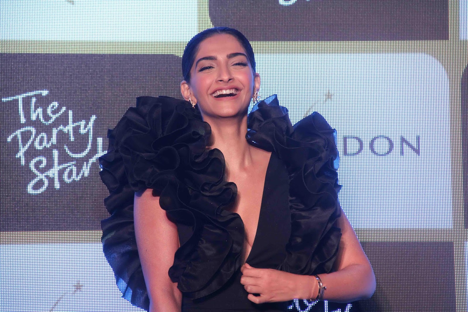 Sonam Kapoor Sexiest Boobs Show At Chandonâ€™s The Party Starter Anthem Launch in Mumbai