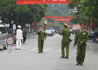 Asia Sentinel: Các blogger Việt Nam yêu cầu chính phủ tuân thủ luật lệ về nhân quyền
