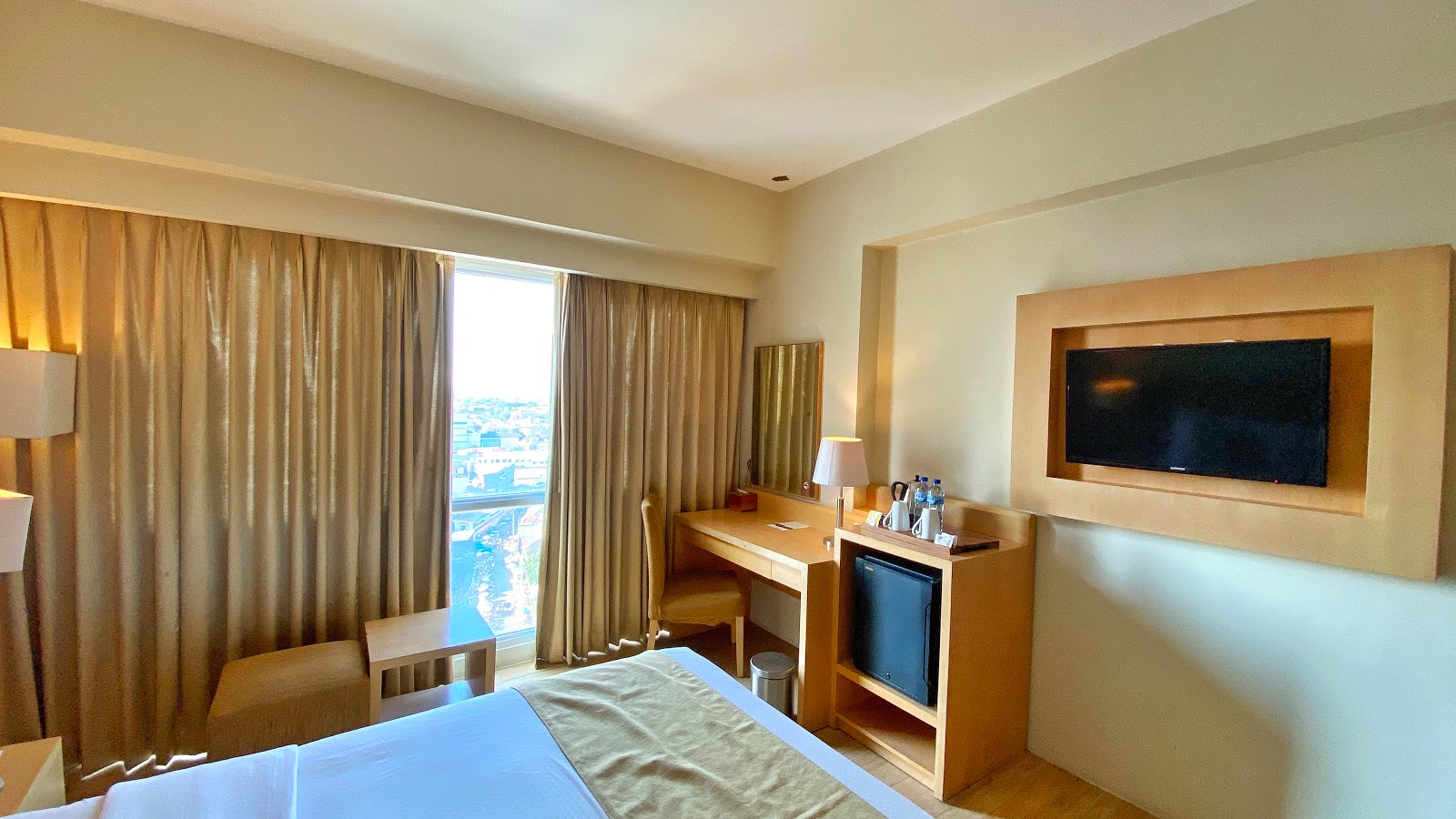 STAR Hotel Semarang - TRAVELER JAKARTA