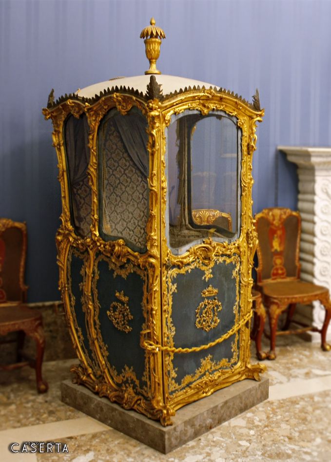 Eye For Design Sedan Chairs........A Beautiful Way To Travel