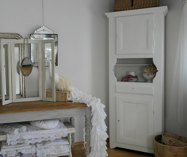 Shabby Chic Dekoration mit Pfau