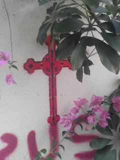 ΑΠΟΚΛΕΙΣΤΙΚΟ ΑΝΟΠΑΙΑ ΑΤΡΑΠΟΣ:  ΜΥΣΤΗΡΙΩΔΗ ΣΦΡΑΓΙΔΕΣ ΚΑΙ ΙΔΕΟΓΡΑΜΜΑΤΑ  