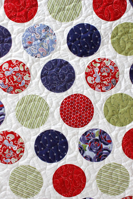 Simple Circles free quilt pattern from A Bright Corner