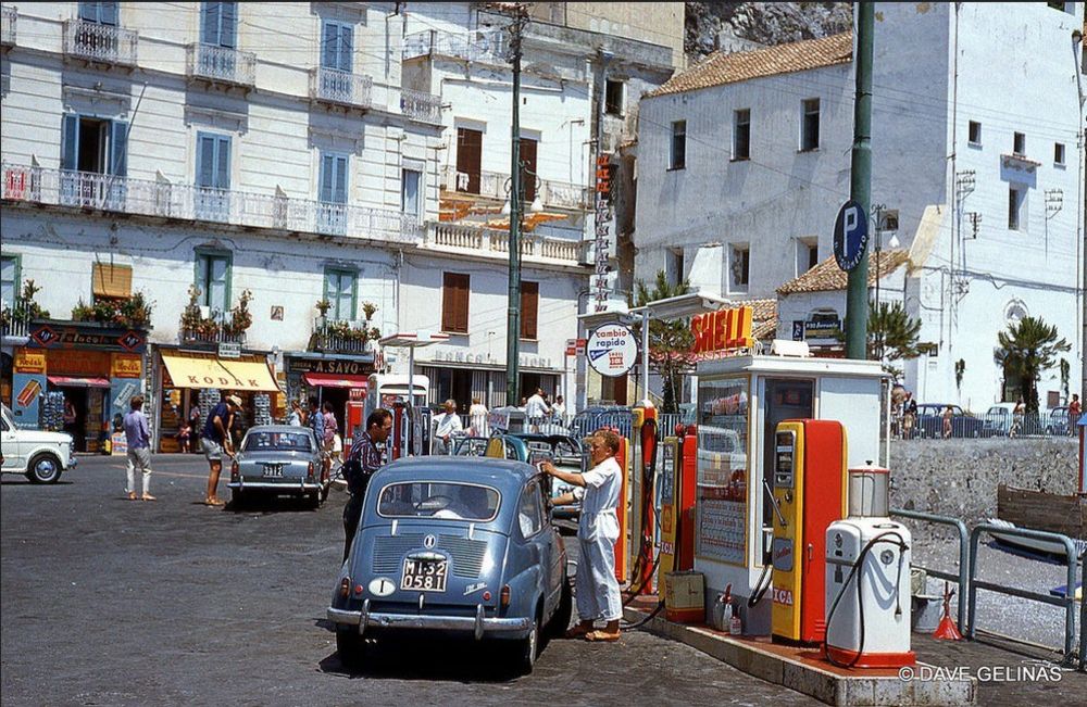 50 Wonderful Color Photographs That Show What Gas Stations Looked Like