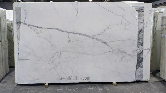 Statuario Classico Marble Slabs 1 1/4 - Italiano SIM55