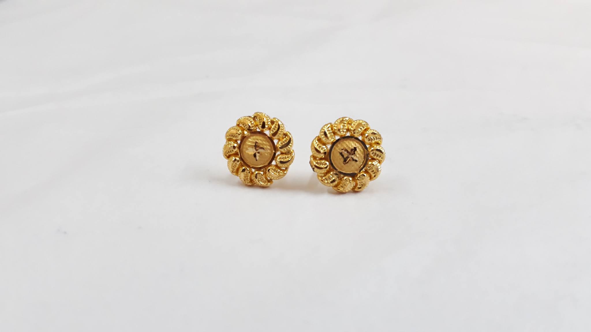 Latest Gold Earings Tops Designs | Light Weight Daily Wear Ear Studs