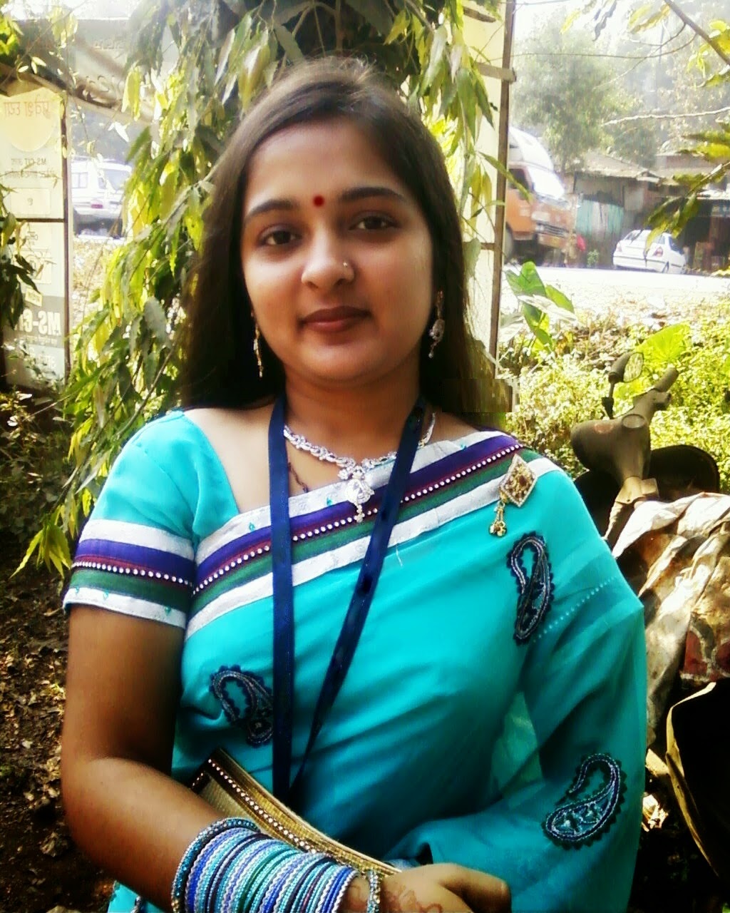 Super Figures Online: Mangala Bhabhi Photos