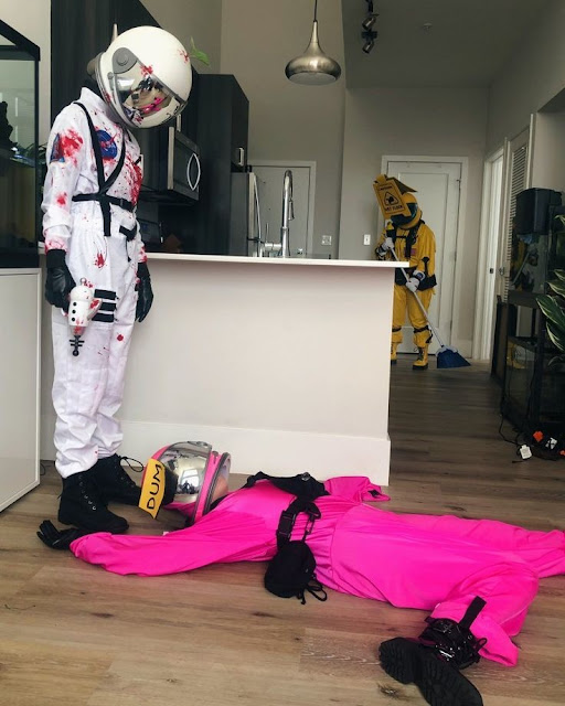 Foto Cosplay Among Us