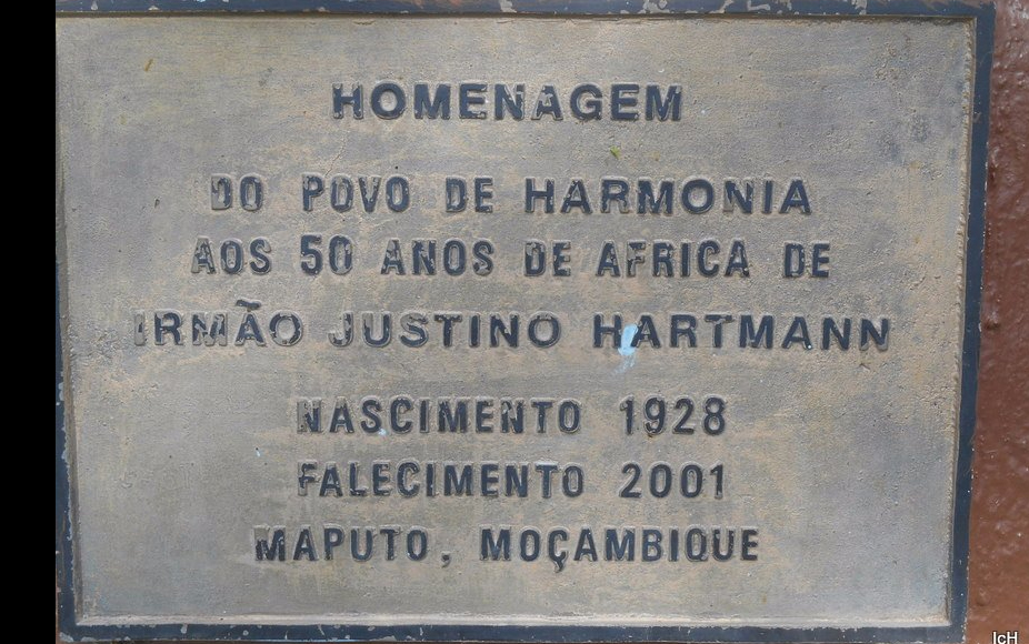 HISTÓRIAS DO VALE DO CAÍ 5268 Irmão Justino Hartmann 50 anos de África