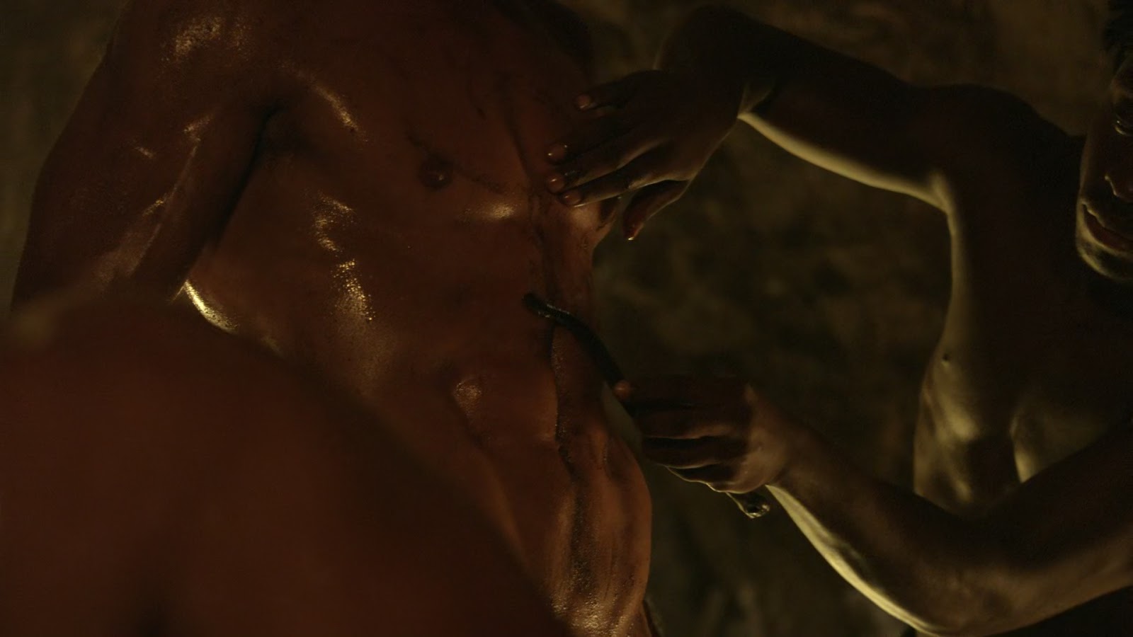 ausCAPS: Manu Bennett nude in Spartacus 1-02 "Sacramentum Gl