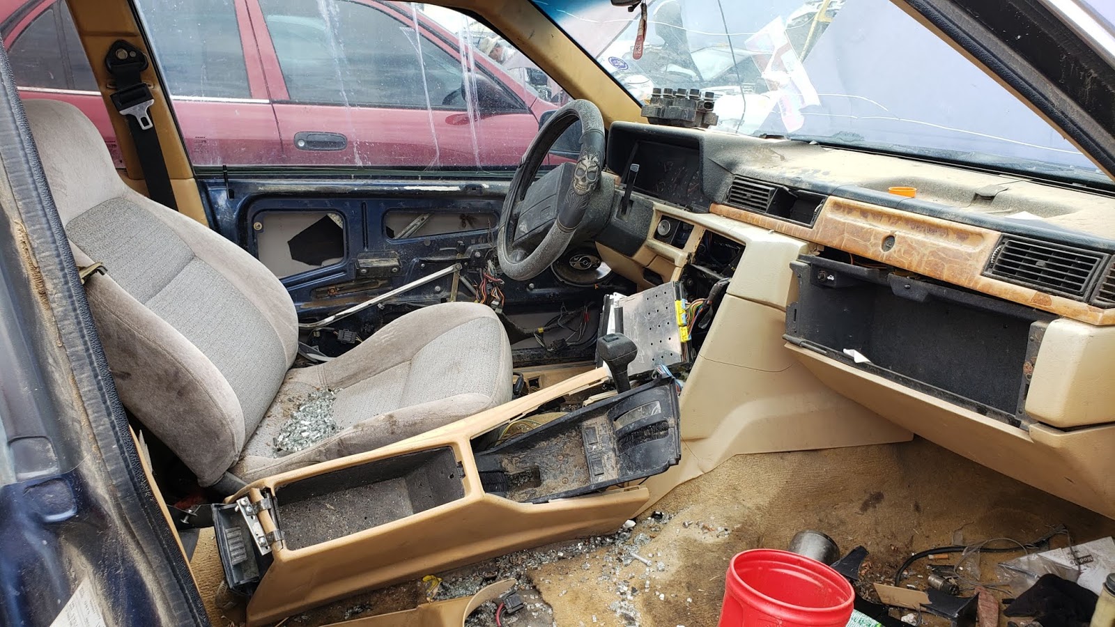 Automotiveblogz Volvo 780 Bertone Coupe 1991 Junked