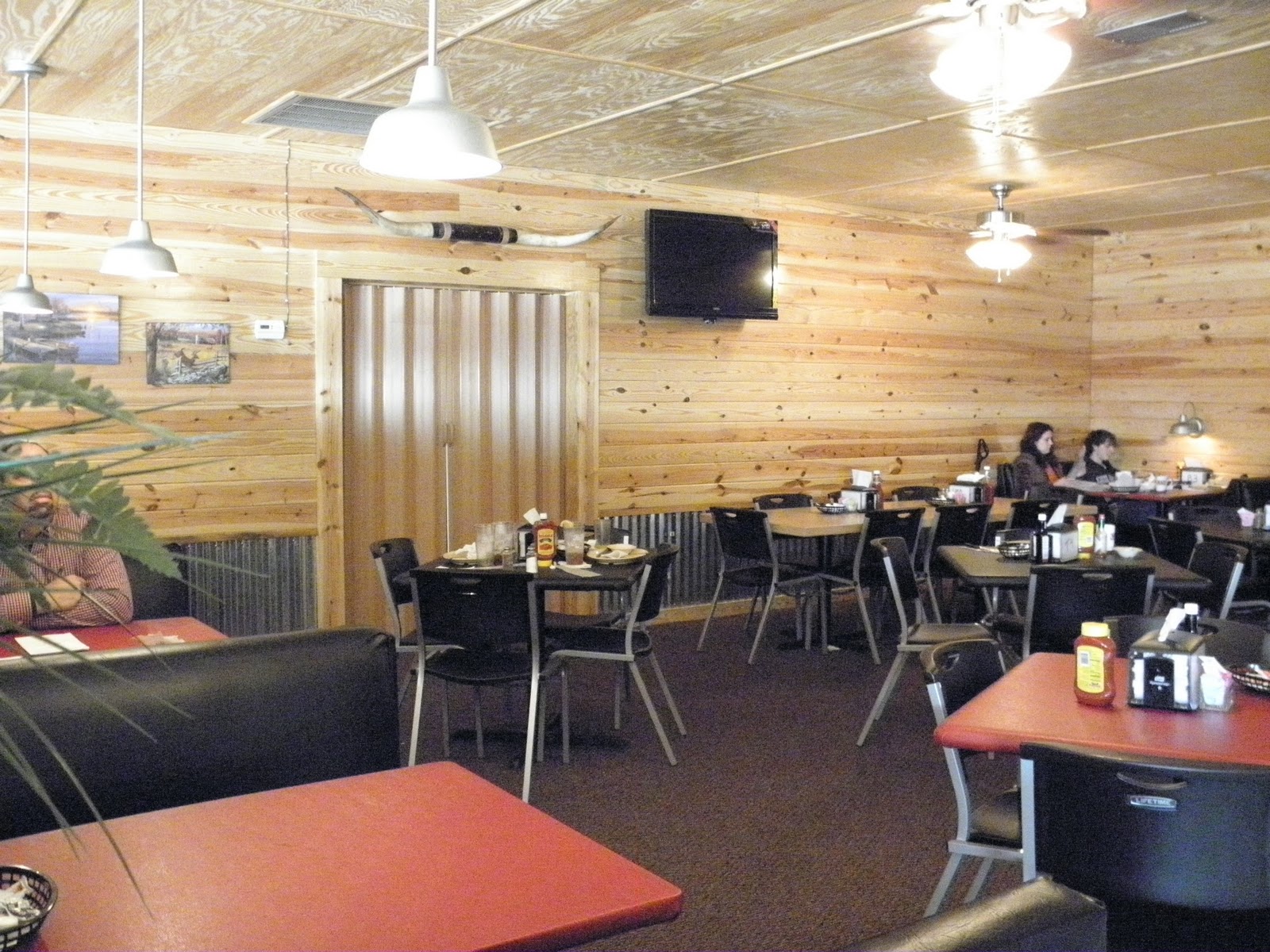 SOUTHERN DAY TRIPPERS **** BUTLERS RESTAURANT ROGERSVILLE, AL