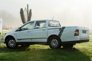 [Resim: SsangYong%2BKorando%2BSports%2B4x4%2B3.JPG]