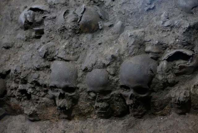 Tower of human skulls in Mexico casts new light on Aztecs  Aztec_15