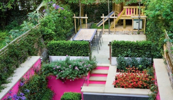 Un patio de color rosa - Guia de jardin